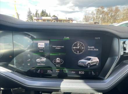 Volkswagen - Touareg