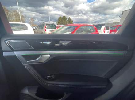 Volkswagen - Touareg