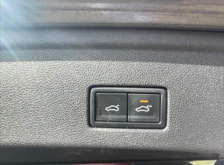 Volkswagen - Touareg