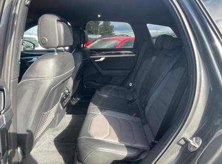 Volkswagen - Touareg