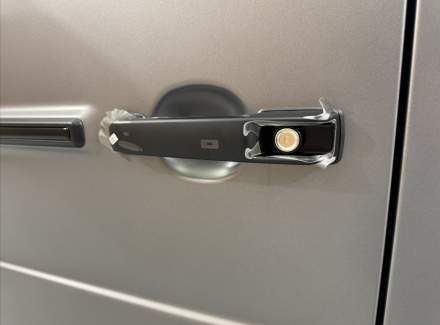 Mercedes-Benz - G-class