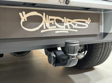 Mercedes-Benz - G-class