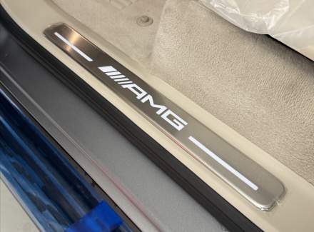 Mercedes-Benz - G-class