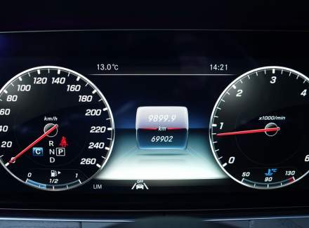 Mercedes-Benz - E-class