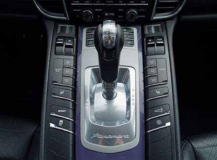 Porsche - Panamera