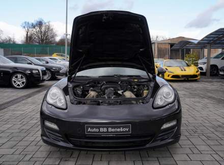 Porsche - Panamera