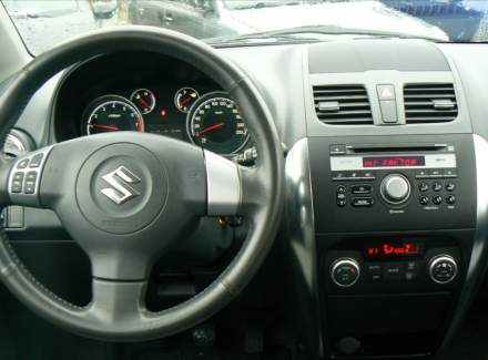 Suzuki - SX4