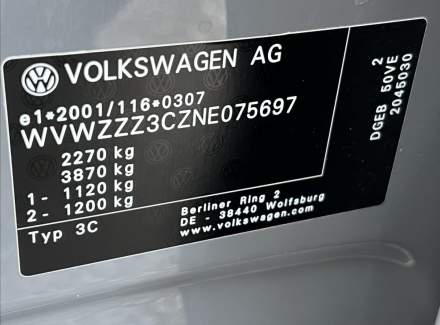 Volkswagen - Passat