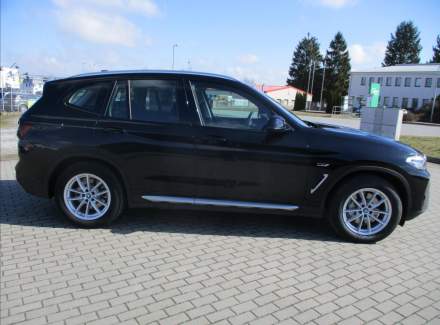 BMW - X3