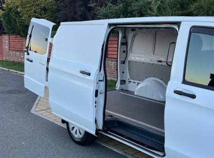 Mercedes-Benz - Vito