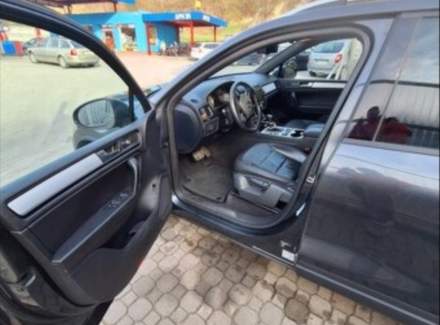 Volkswagen - Touareg