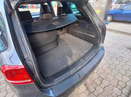 Volkswagen - Touareg