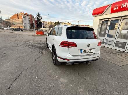 Volkswagen - Touareg