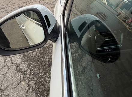 Volkswagen - Touareg