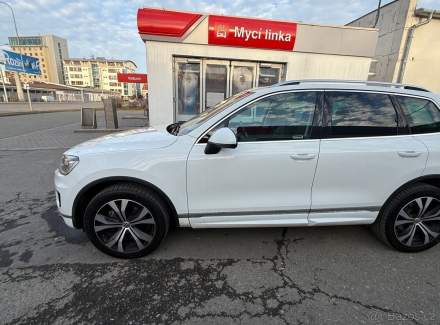 Volkswagen - Touareg