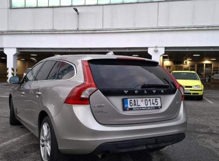 Volvo - V60