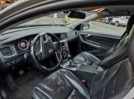 Volvo - V60