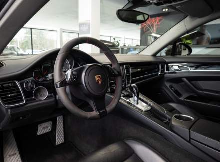 Porsche - Panamera