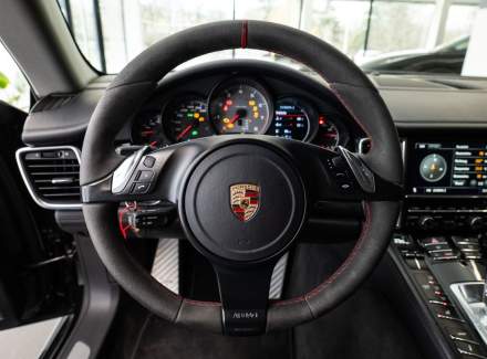 Porsche - Panamera