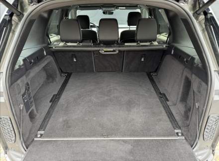 Land Rover - Discovery