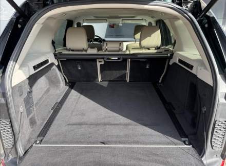 Land Rover - Discovery