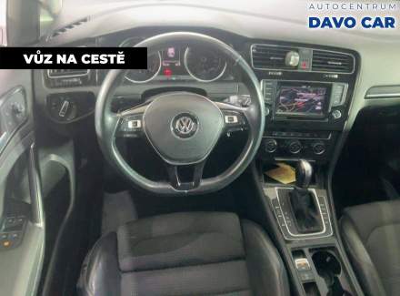 Volkswagen - Golf