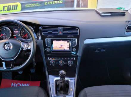 Volkswagen - Golf