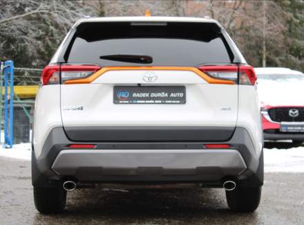 Toyota - RAV 4