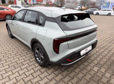 Kia - K4