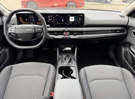 Kia - K4
