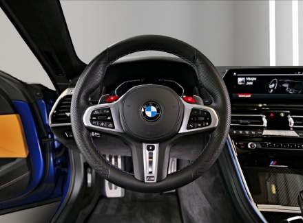 BMW - M8