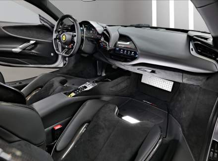 Ferrari - SF90 Stradale
