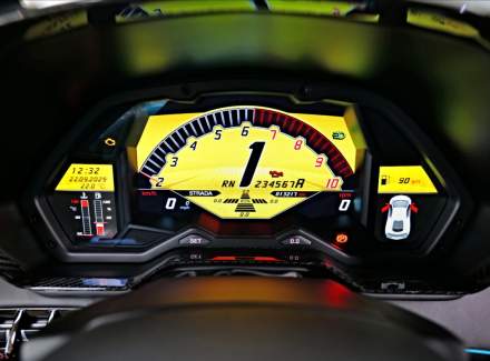 Lamborghini - Aventador