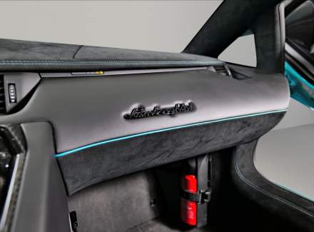 Lamborghini - Aventador