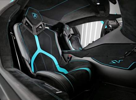 Lamborghini - Aventador