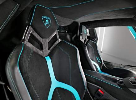 Lamborghini - Aventador