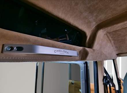 Land Rover - Defender