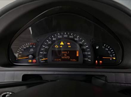 Mercedes-Benz - G-class