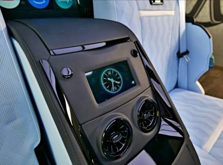 Mercedes-Benz - V-class