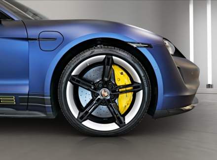 Porsche - Taycan