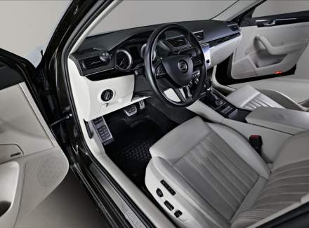Škoda - Superb
