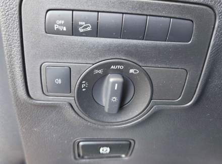 Mercedes-Benz - Vito