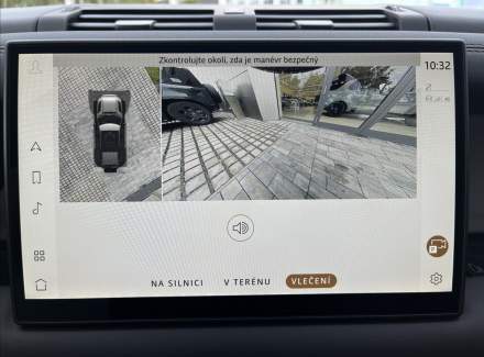 Land Rover - Defender