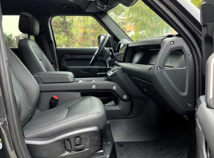 Land Rover - Defender