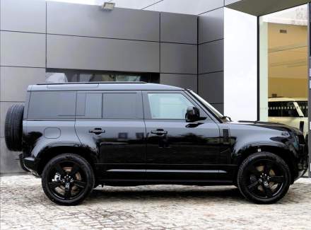 Land Rover - Defender