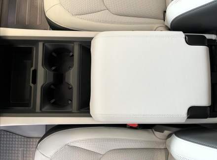 Land Rover - Defender