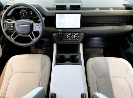 Land Rover - Defender