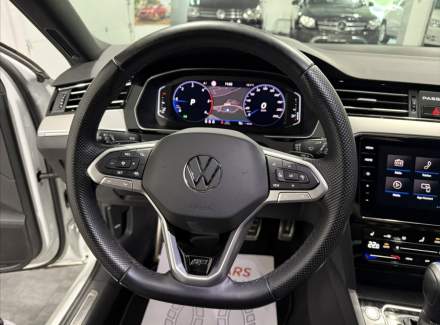 Volkswagen - Passat