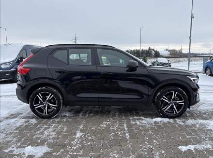 Volvo - XC40