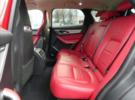 Jaguar - F-Pace